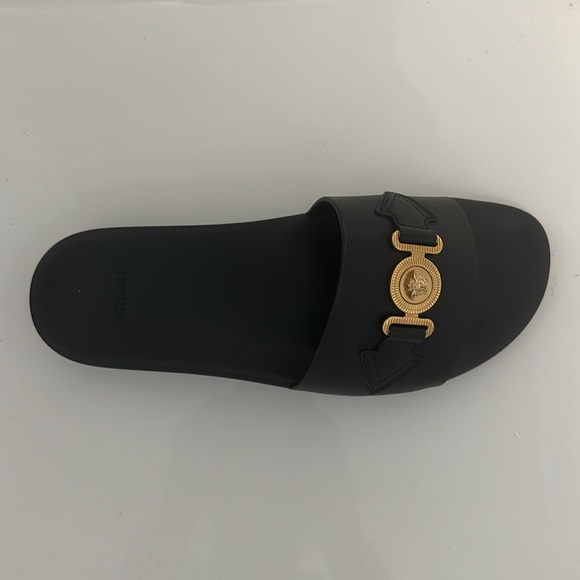 Authentic Versace Medusa Biggie Slides Mens Size 46 Elevated rubber pool sliders - Picture 2 of 6